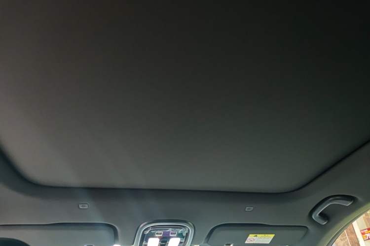 Used Deepal S07 2024 215Max Qiankun Intelligent Driving ADS SE Range-Extended Version Headliner