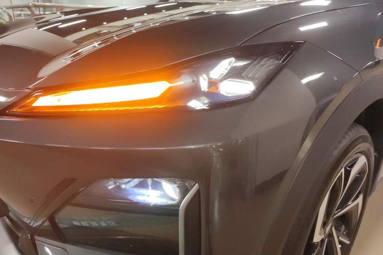 Used Deepal S07 2024 520Max Qiankun Intelligent Driving ADS SE Pure Electric Version Left Front Headlight