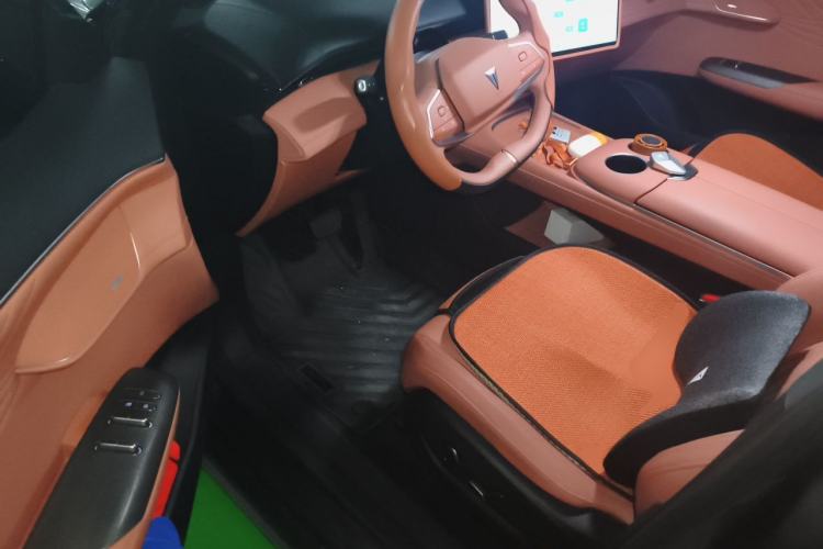 Used Deepal S07 2024 215Max Range-Extended Version Left Front Seat