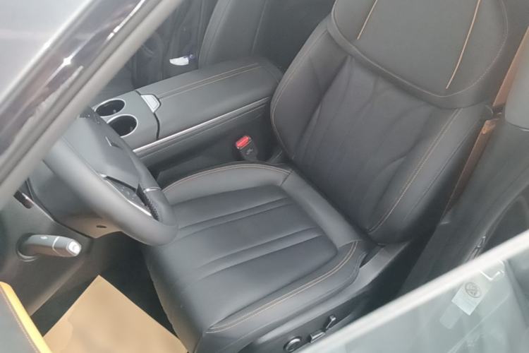 Used Deepal S07 2024 215Max Range-Extended Version Left Front Seat