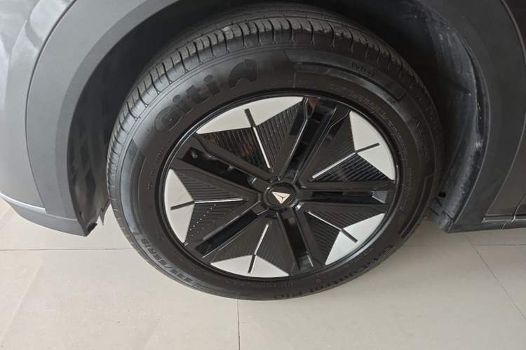Used Deepal S07 2024 215Max Range-Extended Version Left Front Wheel Hub