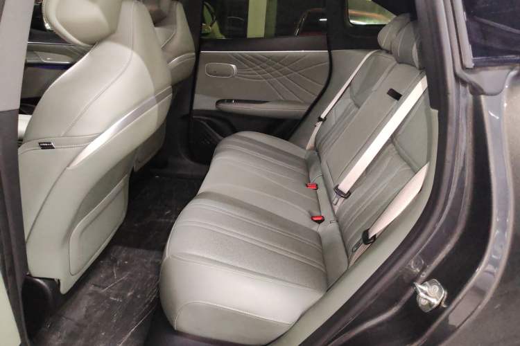 Used Deepal S07 2024 215Max Range-Extended Version Left Rear Seat