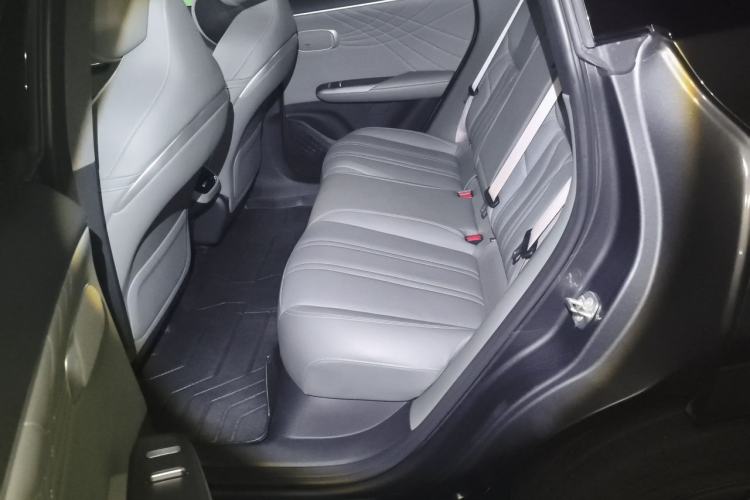 Used Deepal S07 2024 628Max Qiankun Intelligent Driving ADS SE Pure Electric Version Left Rear Seat