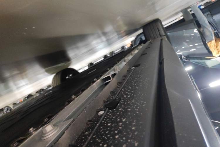 Used Deepal S07 2024 520Max Qiankun Intelligent Driving ADS SE Pure Electric Version Left Side Sill