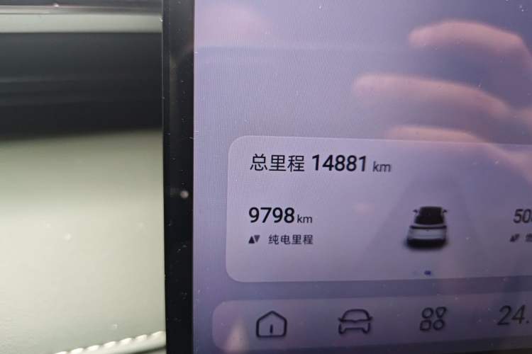 Used Deepal S07 2024 215Max Qiankun Intelligent Driving ADS SE Range-Extended Version Odometer Close Up