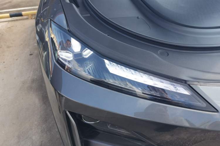 Used Deepal S07 2024 215Max Range-Extended Version Right Front Headlight