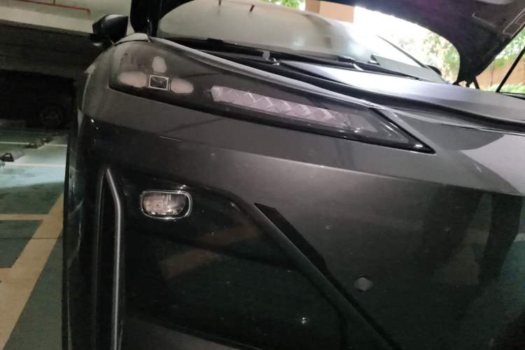 Used Deepal S07 2024 215Max Qiankun Intelligent Driving ADS SE Range-Extended Version Right Front Headlight