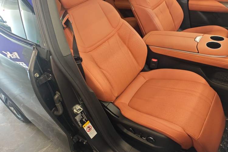 Used Deepal S07 2024 215Max Range-Extended Version Right Front Seat