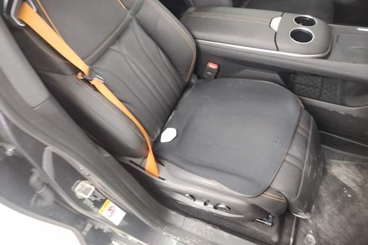 Used Deepal S07 2024 520Max Pure Electric Version Right Front Seat