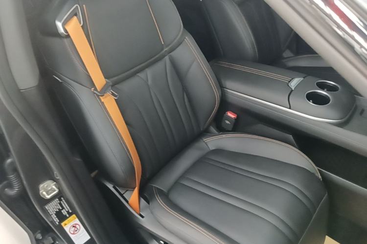 Used Deepal S07 2024 215Max Range-Extended Version Right Front Seat