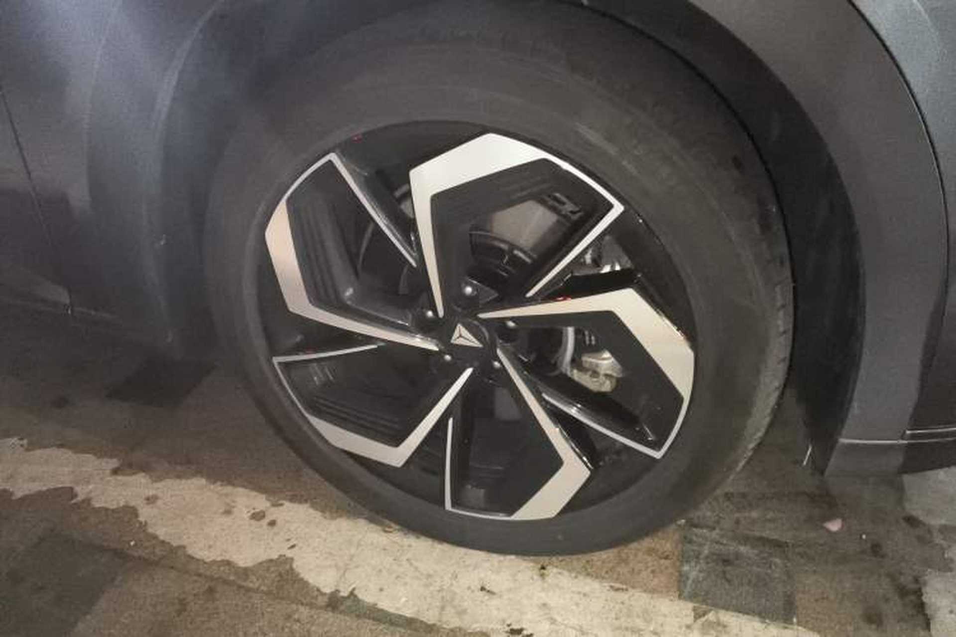 Used Deepal S07 2024 215Max Range-Extended Version Right Front Wheel Hub