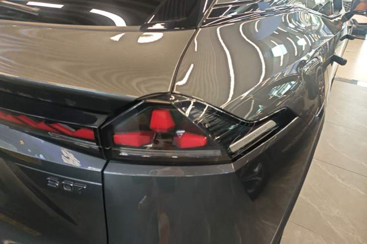 Used Deepal S07 2024 215Max Range-Extended Version Right Rear Taillight