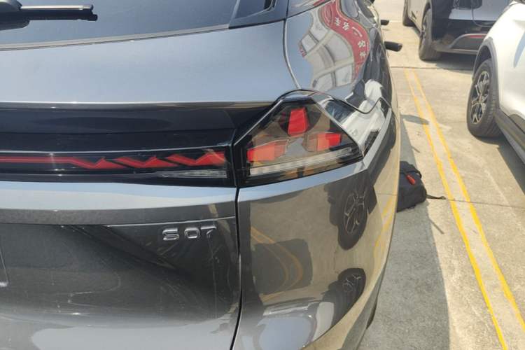 Used Deepal S07 2024 215Max Range-Extended Version Right Rear Taillight