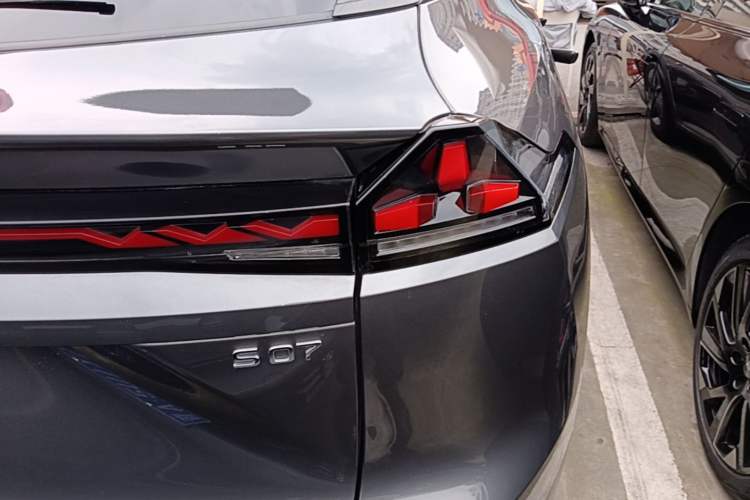 Used Deepal S07 2024 215Max Range-Extended Version Right Rear Taillight