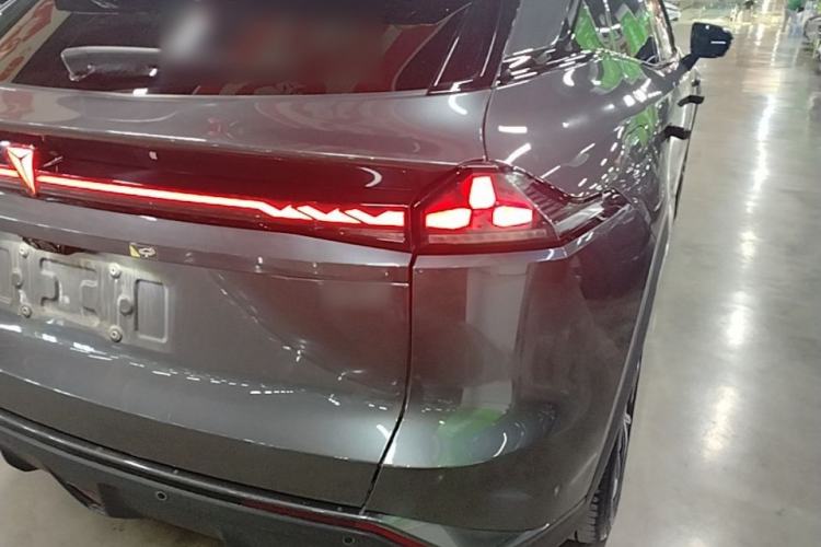 Used Deepal S07 2024 285Max Qiankun Intelligent Driving ADS SE Range-Extended Version Right Rear Taillight