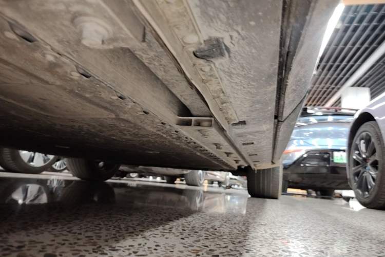 Used Deepal S07 2024 520Max Pure Electric Version Right Side Sill