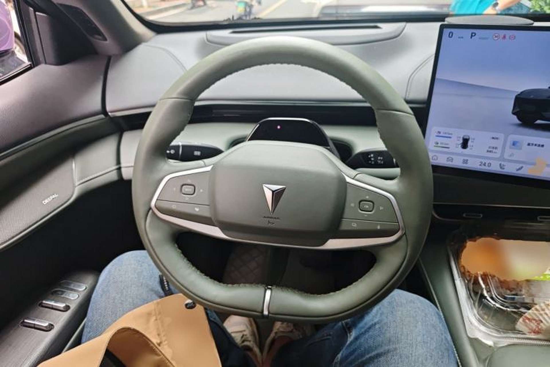 Used Deepal S07 2024 215Max Qiankun Intelligent Driving ADS SE Range-Extended Version Steering Wheel