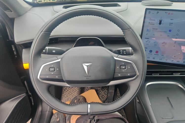 Used Deepal S07 2024 215Max Qiankun Intelligent Driving ADS SE Range-Extended Version Steering Wheel
