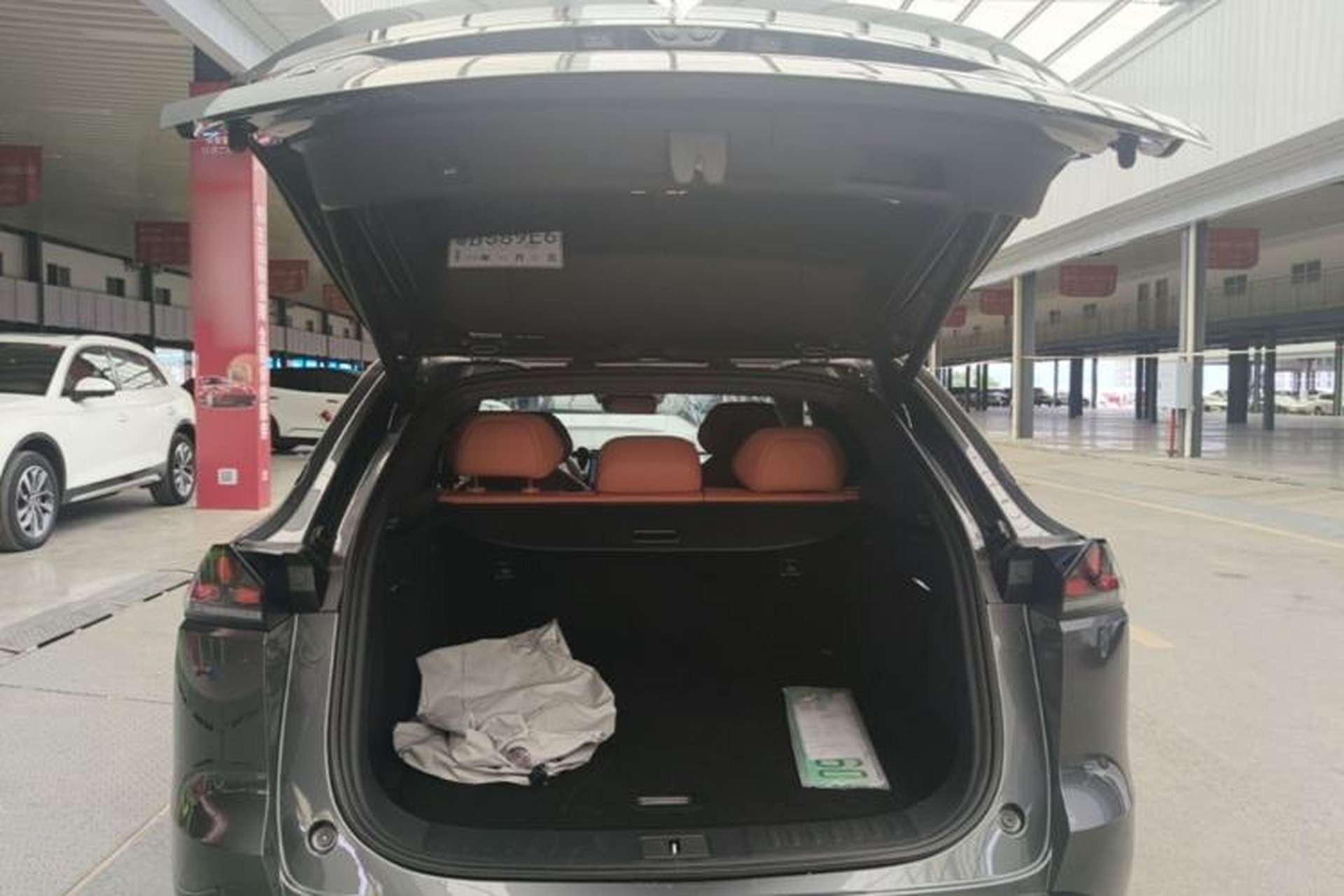 Used Deepal S07 2024 215Max Range-Extended Version Trunk