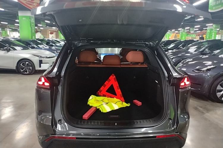 Used Deepal S07 2024 285Max Qiankun Intelligent Driving ADS SE Range-Extended Version Trunk
