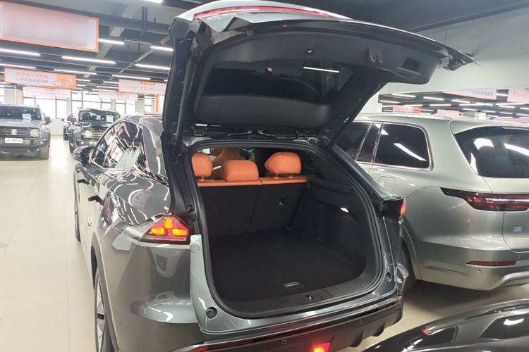 Used Deepal S07 2024 215Max Range-Extended Version Trunk