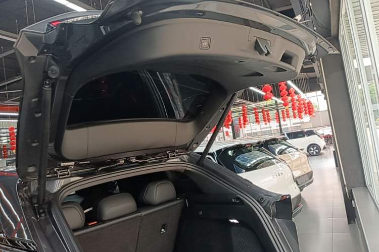 Used Deepal S07 2024 215Max Range-Extended Version Trunk