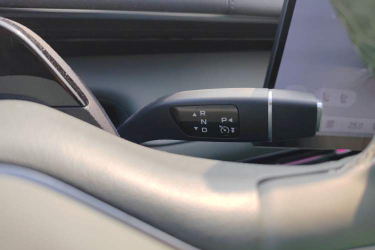 Used Deepal S07 2024 285Max Qiankun Intelligent Driving ADS SE Range-Extended Version Gear Lever