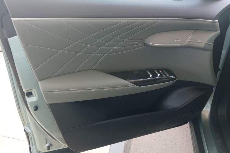 Used Deepal S07 2024 520Max Qiankun Intelligent Driving ADS SE Pure Electric Version Left Front Door Interior