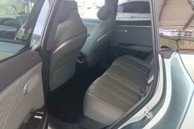 Used Deepal S07 2024 520Max Qiankun Intelligent Driving ADS SE Pure Electric Version Left Rear Seat