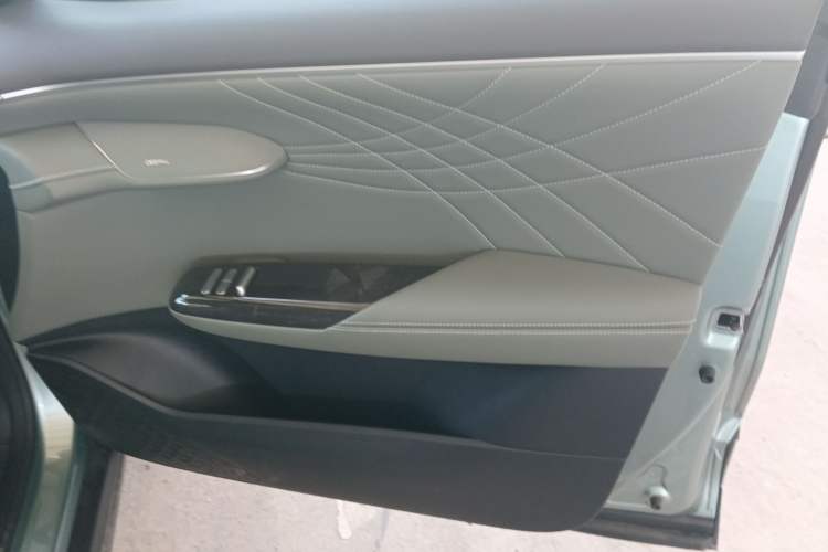 Used Deepal S07 2024 520Max Qiankun Intelligent Driving ADS SE Pure Electric Version Right Front Door Interior