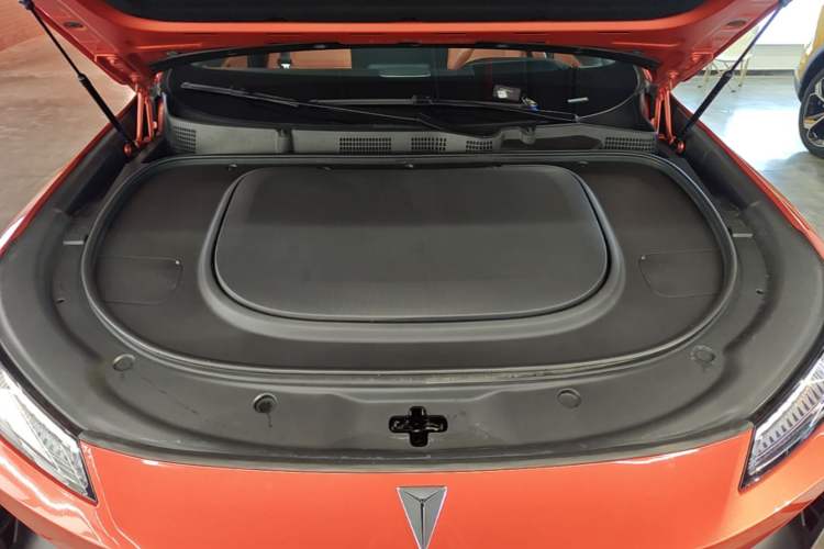 Used Deepal S07 2024 215Max Qiankun Intelligent Driving ADS SE Range-Extended Version Engine Bay