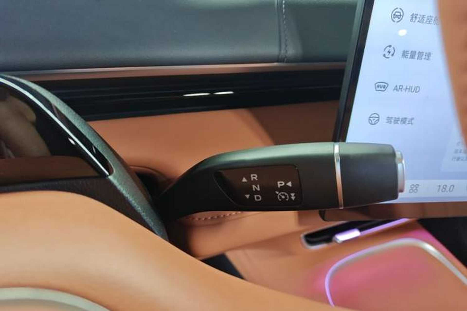 Used Deepal S07 2024 215Max Qiankun Intelligent Driving ADS SE Range-Extended Version Gear Lever