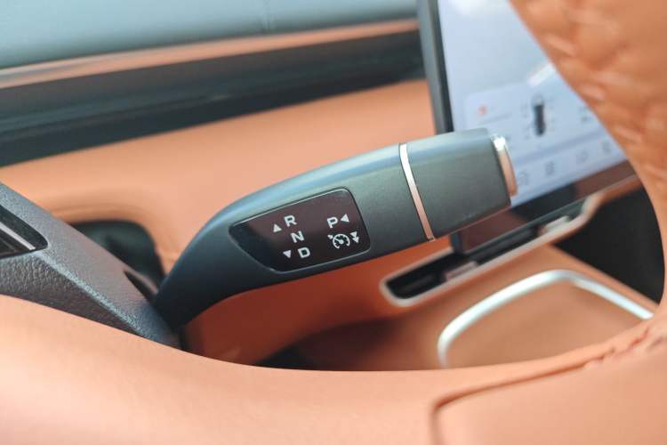Used Deepal S07 2024 215Max Qiankun Intelligent Driving ADS SE Range-Extended Version Gear Lever