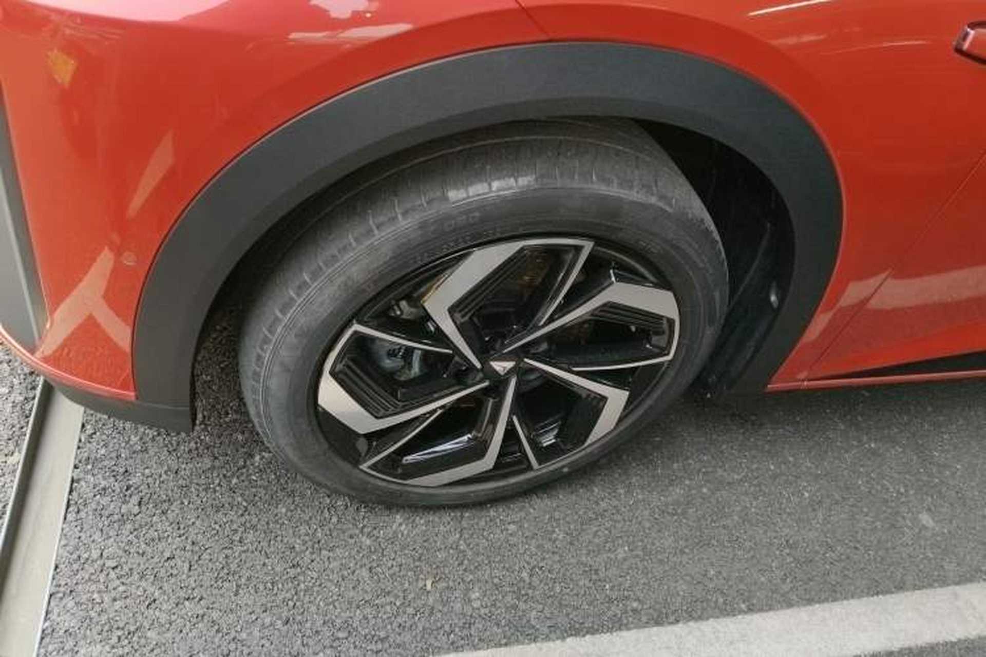 Used Deepal S07 2024 215Max Qiankun Intelligent Driving ADS SE Range-Extended Version Left Front Wheel Hub