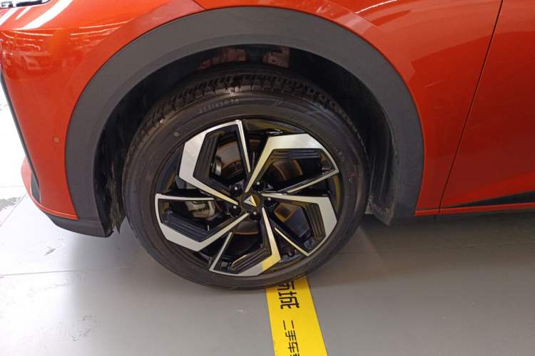 Used Deepal S07 2024 215Max Qiankun Intelligent Driving ADS SE Range-Extended Version Left Front Wheel Hub