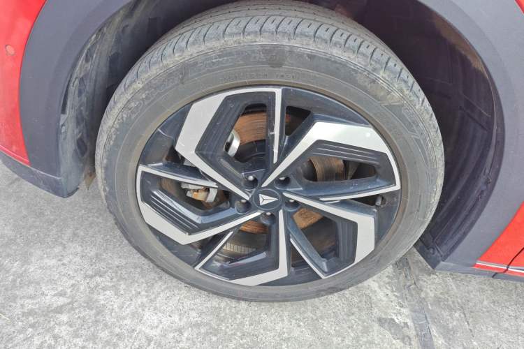 Used Deepal S07 2024 215Max Qiankun Intelligent Driving ADS SE Range-Extended Version Left Front Wheel Hub