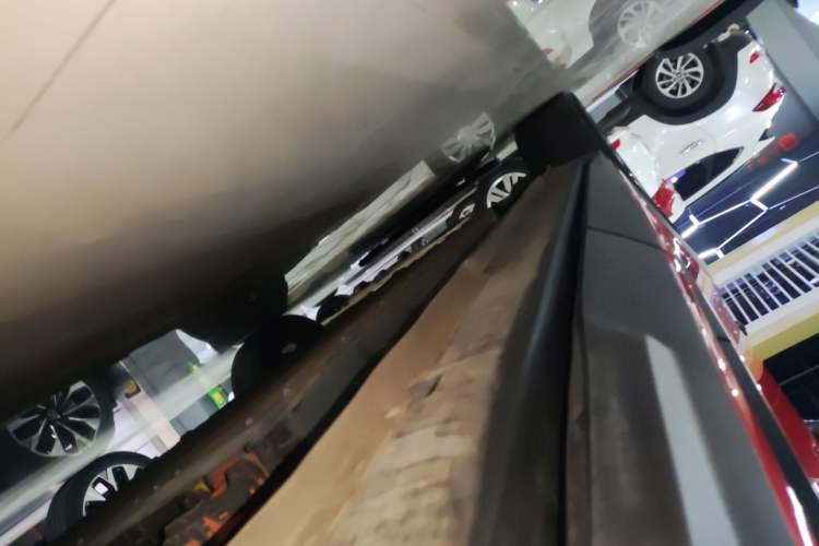 Used Deepal S07 2024 215Max Qiankun Intelligent Driving ADS SE Range-Extended Version Left Side Sill