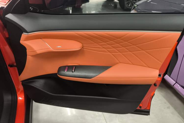 Used Deepal S07 2024 215Max Qiankun Intelligent Driving ADS SE Range-Extended Version Right Front Door Interior