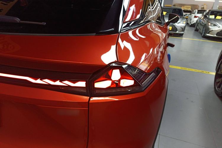Used Deepal S07 2024 215Max Qiankun Intelligent Driving ADS SE Range-Extended Version Right Rear Taillight