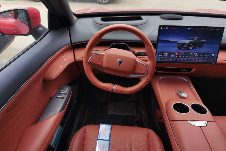 Used Deepal S07 2024 215Max Qiankun Intelligent Driving ADS SE Range-Extended Version Steering Wheel