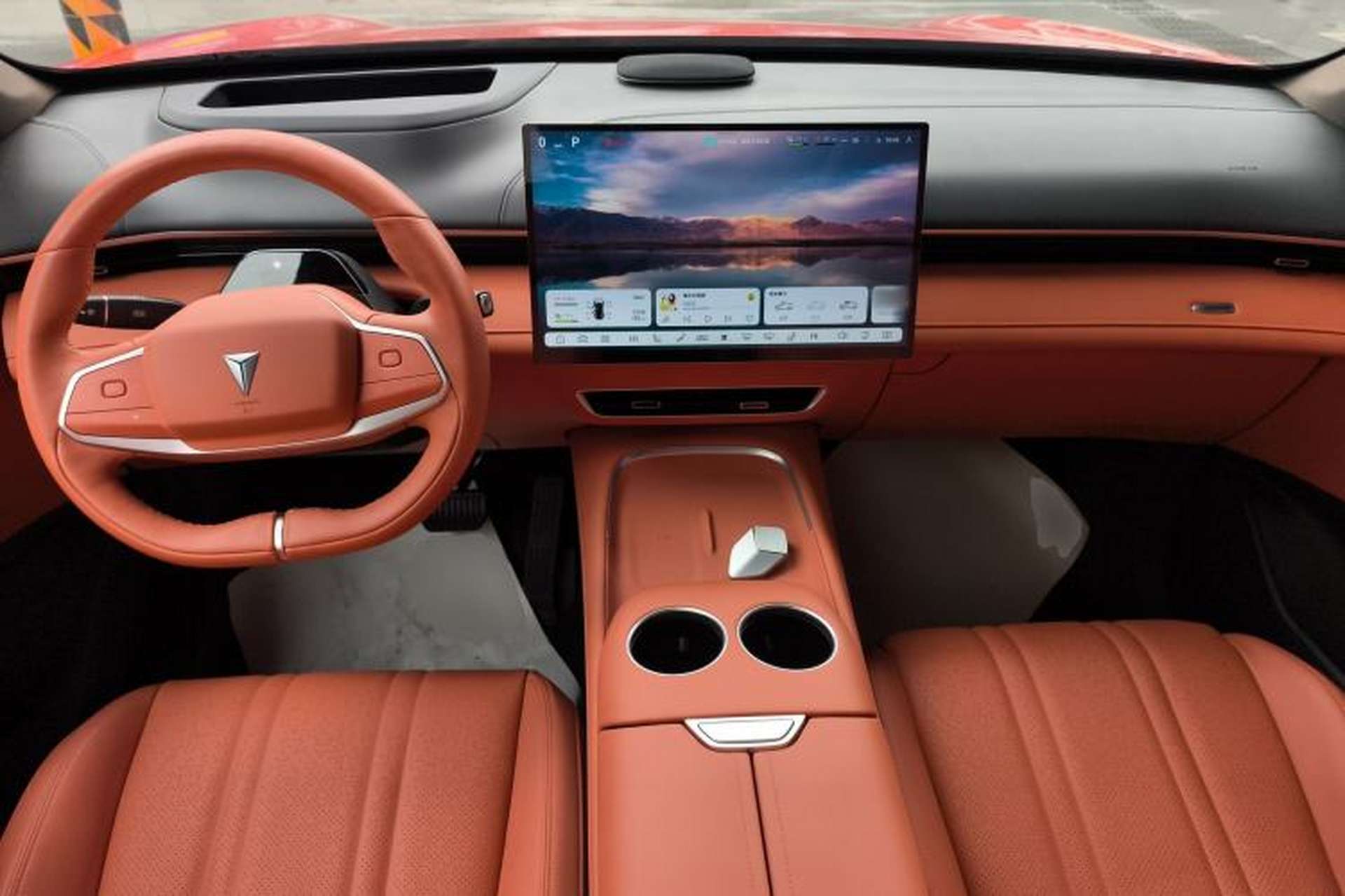 Used Deepal S07 2024 215Max Qiankun Intelligent Driving ADS SE Range-Extended Version Center Console