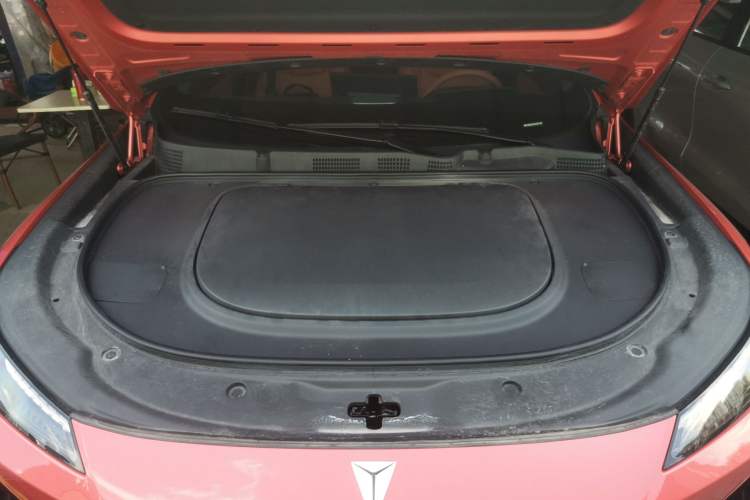 Used Deepal S07 2024 215Max Qiankun Intelligent Driving ADS SE Range-Extended Version Engine Bay