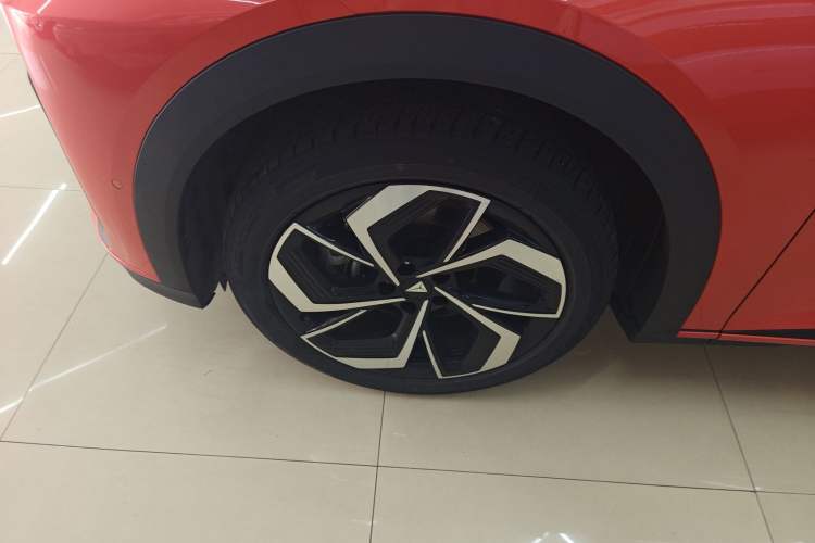 Used Deepal S07 2024 215Max Qiankun Intelligent Driving ADS SE Range-Extended Version Exterior 7