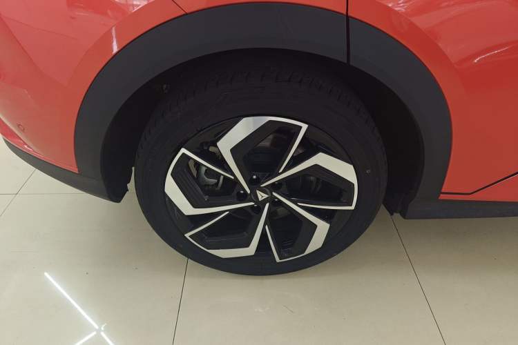Used Deepal S07 2024 215Max Qiankun Intelligent Driving ADS SE Range-Extended Version Exterior 8
