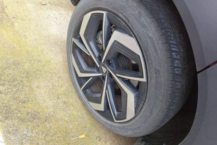 Used Deepal S07 2024 215Max Qiankun Intelligent Driving ADS SE Range-Extended Version Exterior 8