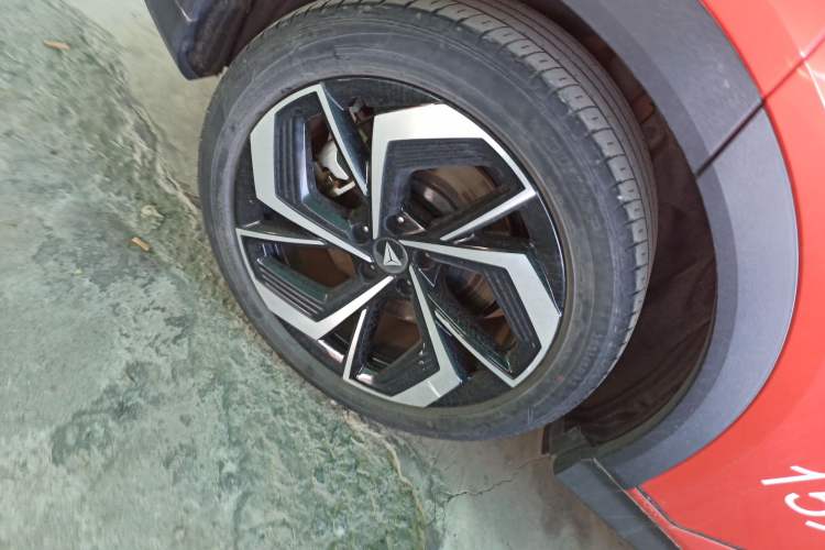 Used Deepal S07 2024 215Max Qiankun Intelligent Driving ADS SE Range-Extended Version Exterior 8