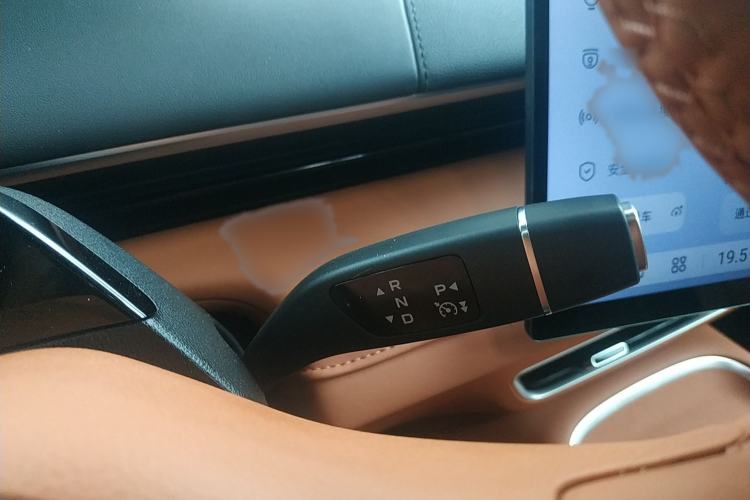 Used Deepal S07 2024 215Max Qiankun Intelligent Driving ADS SE Range-Extended Version Gear Lever
