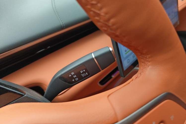 Used Deepal S07 2024 215Max Qiankun Intelligent Driving ADS SE Range-Extended Version Gear Lever