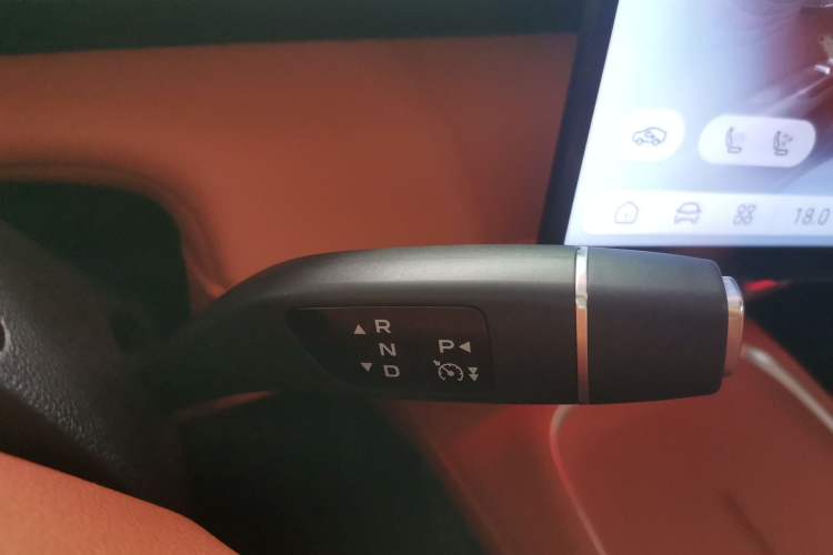Used Deepal S07 2024 215Max Qiankun Intelligent Driving ADS SE Range-Extended Version Gear Lever