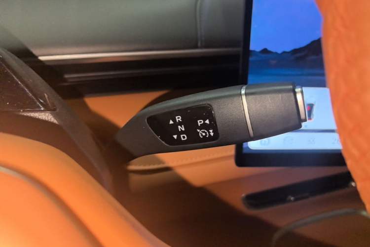 Used Deepal S07 2024 215Max Qiankun Intelligent Driving ADS SE Range-Extended Version Gear Lever